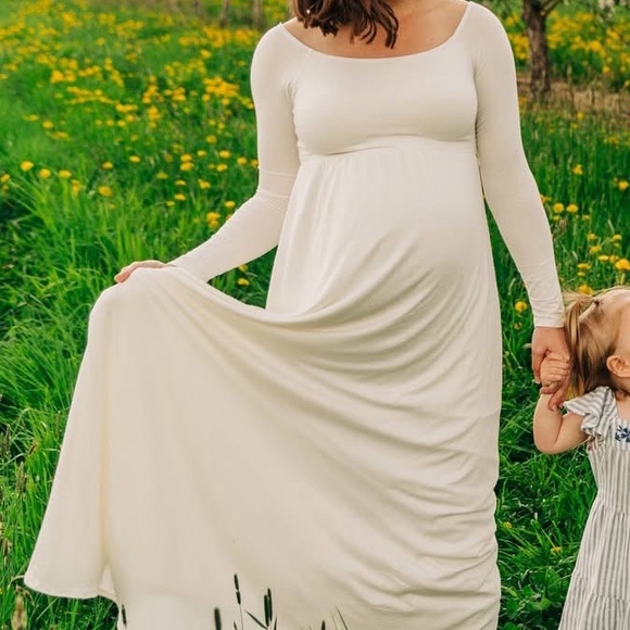 Pinkblush White Off-Shoulder Maxi Dress - Picture 10 of 10